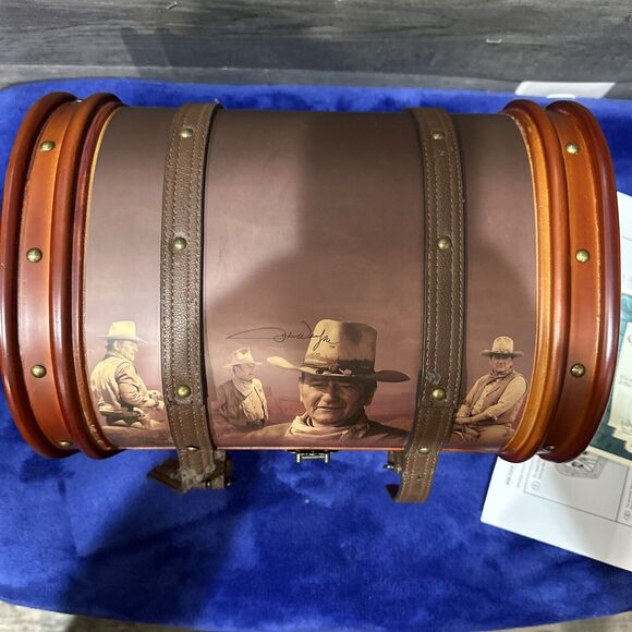 Bradford Exchange John Wayne Stagecoach Trunk Valet Box Hidden Compartment New - Picture 3 of 16